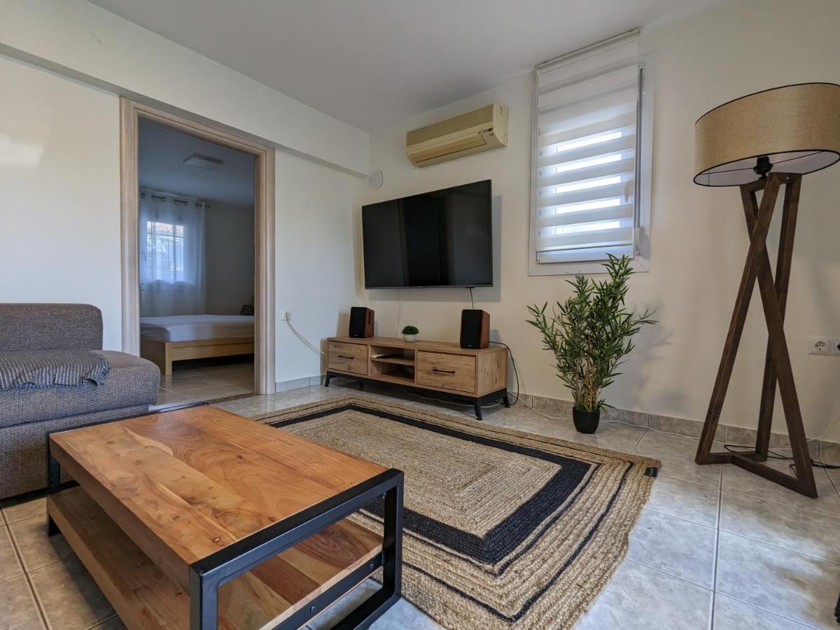 Ethos Apartment Néa Péramos Buitenkant foto