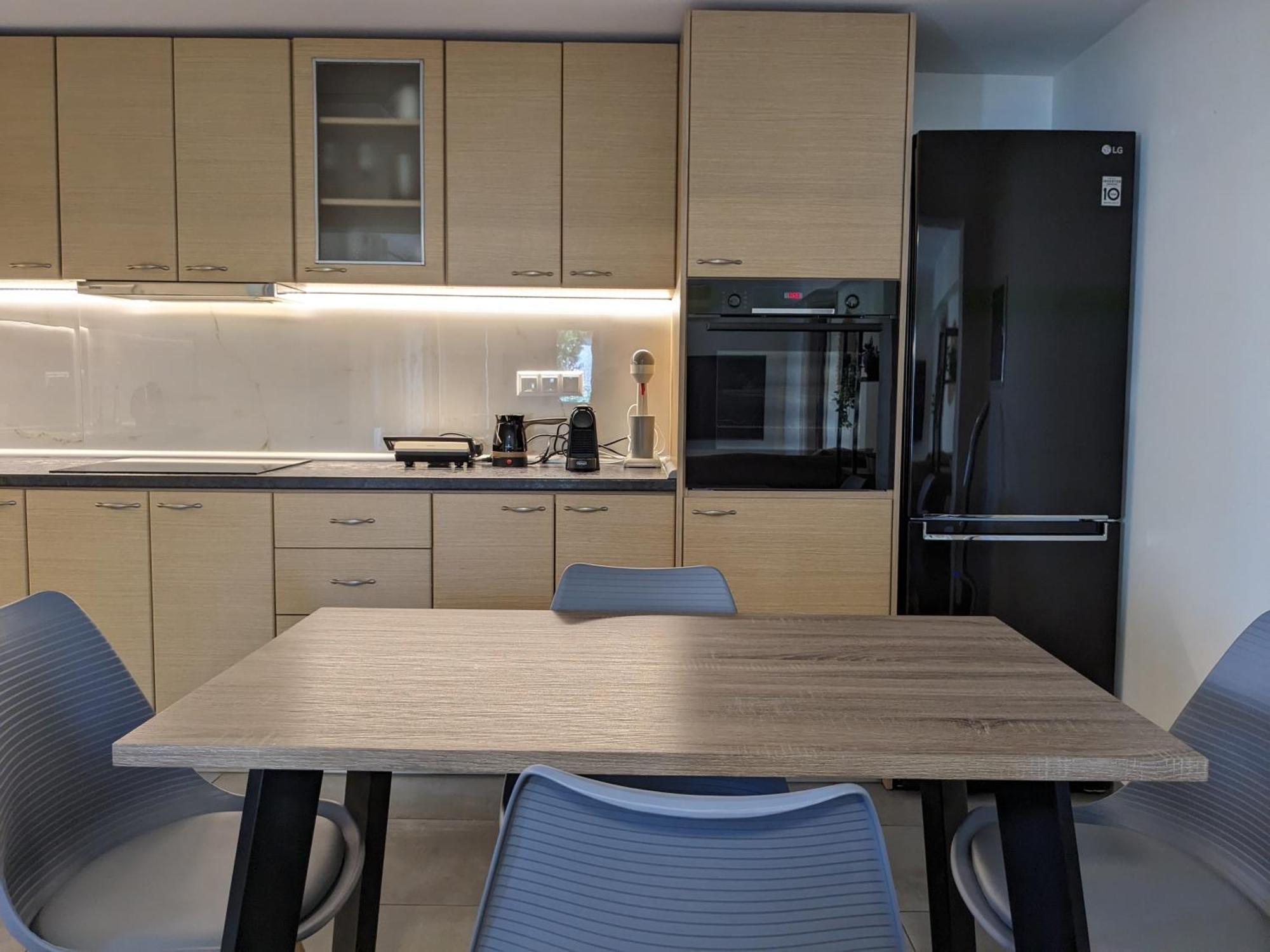 Ethos Apartment Néa Péramos Buitenkant foto